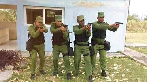 military cuban forces known as black berets